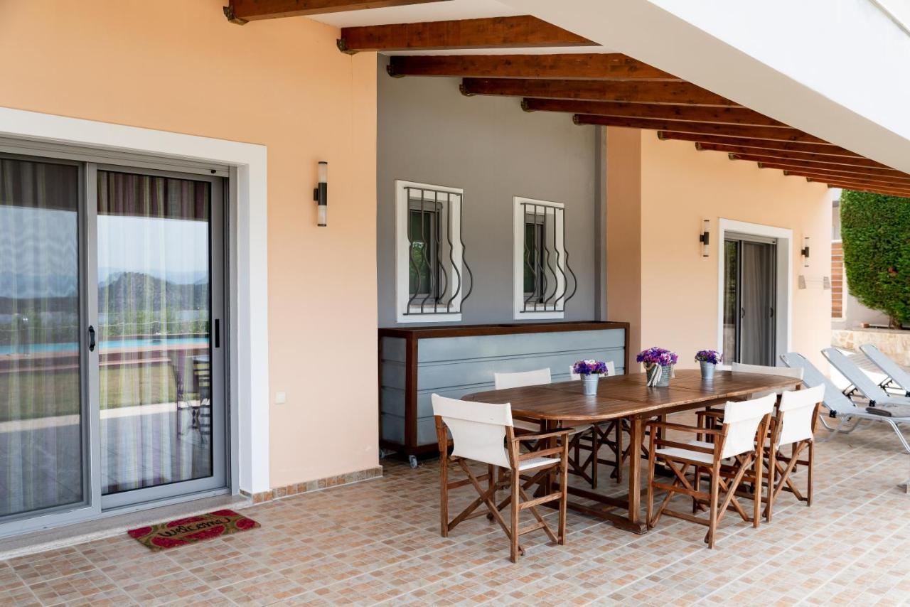 Villa Armonia วูลิอักเมนิเลค ภายนอก รูปภาพ